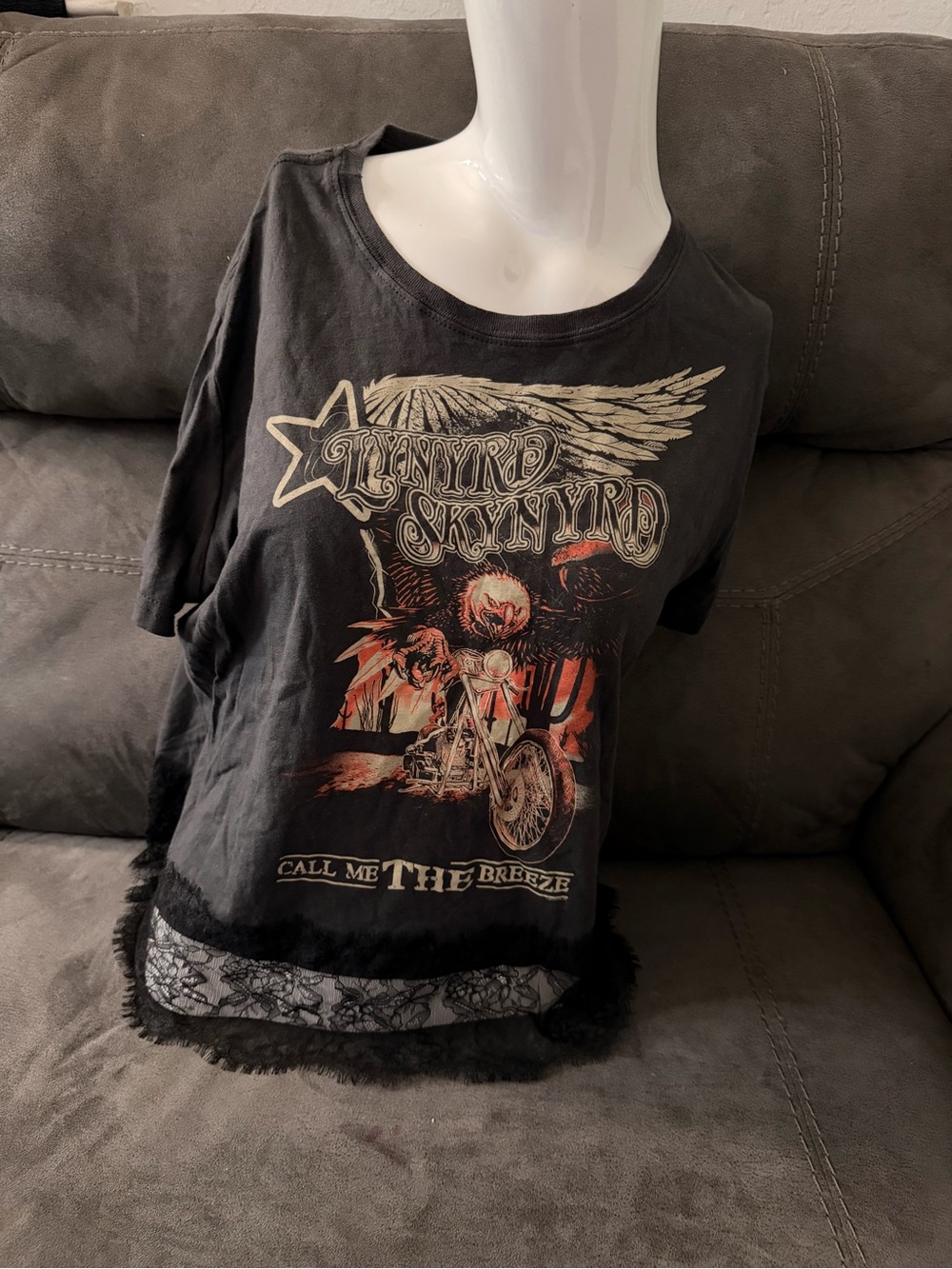 Black Graphic Short Sleeve Women's Tee